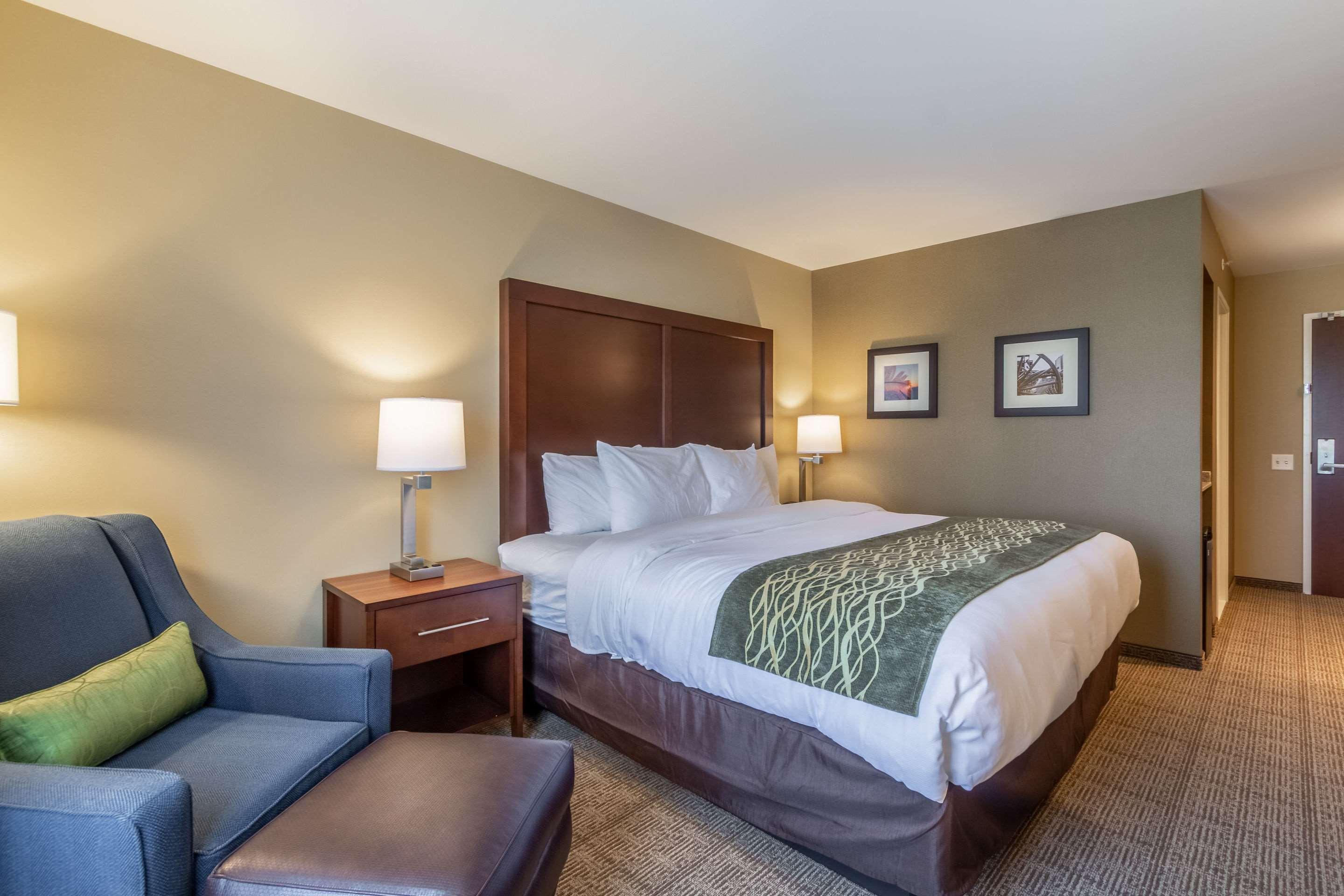 Comfort & - Harrisburg Airport - Hershey South Hotel